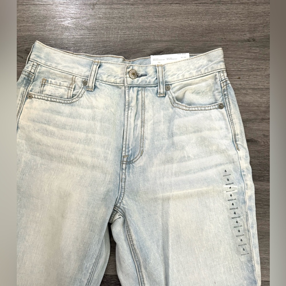nwt american eagle mom jeans